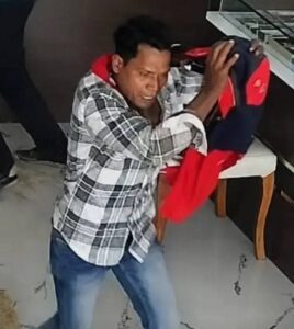 CCTV में कैद हुए लुटेरों के चेहरे,